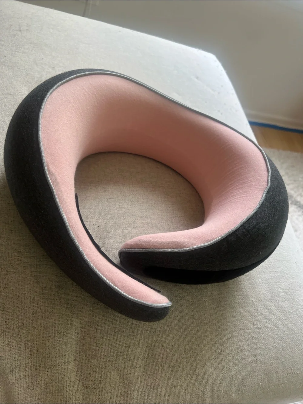 Wander Gray Travel Neck Pillow with Free Carry Bag